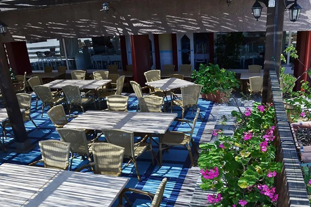 Cugnana Mare Resort Costa Smeralda 2*,  Italien